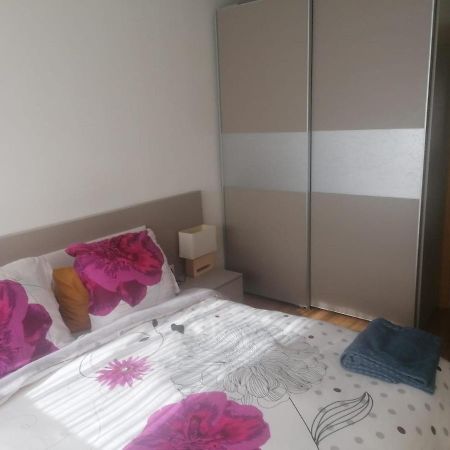 Apartamento Praga فيتوريا غاستيِز المظهر الخارجي الصورة